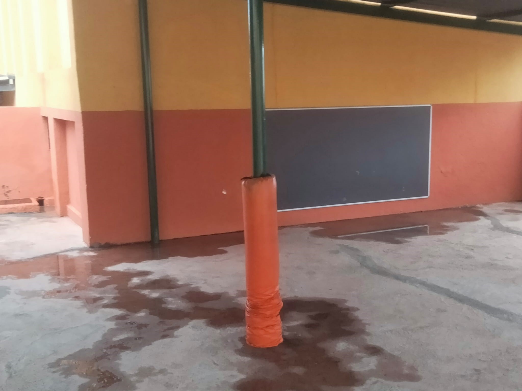 Protection de poteau en mousse de polyuréthane